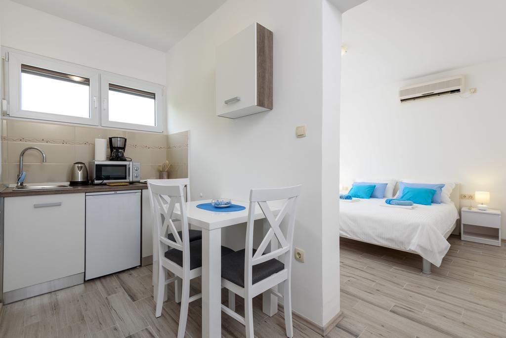 Studio Goga Apartment Трогир Екстериор снимка