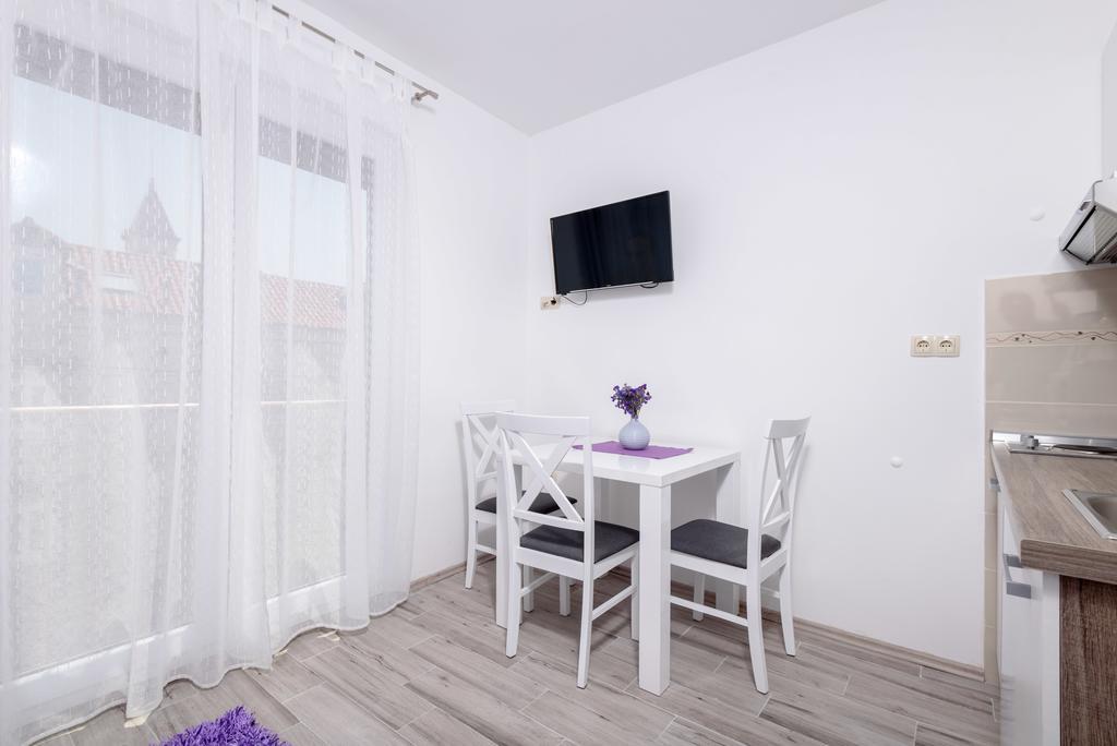 Studio Goga Apartment Трогир Екстериор снимка